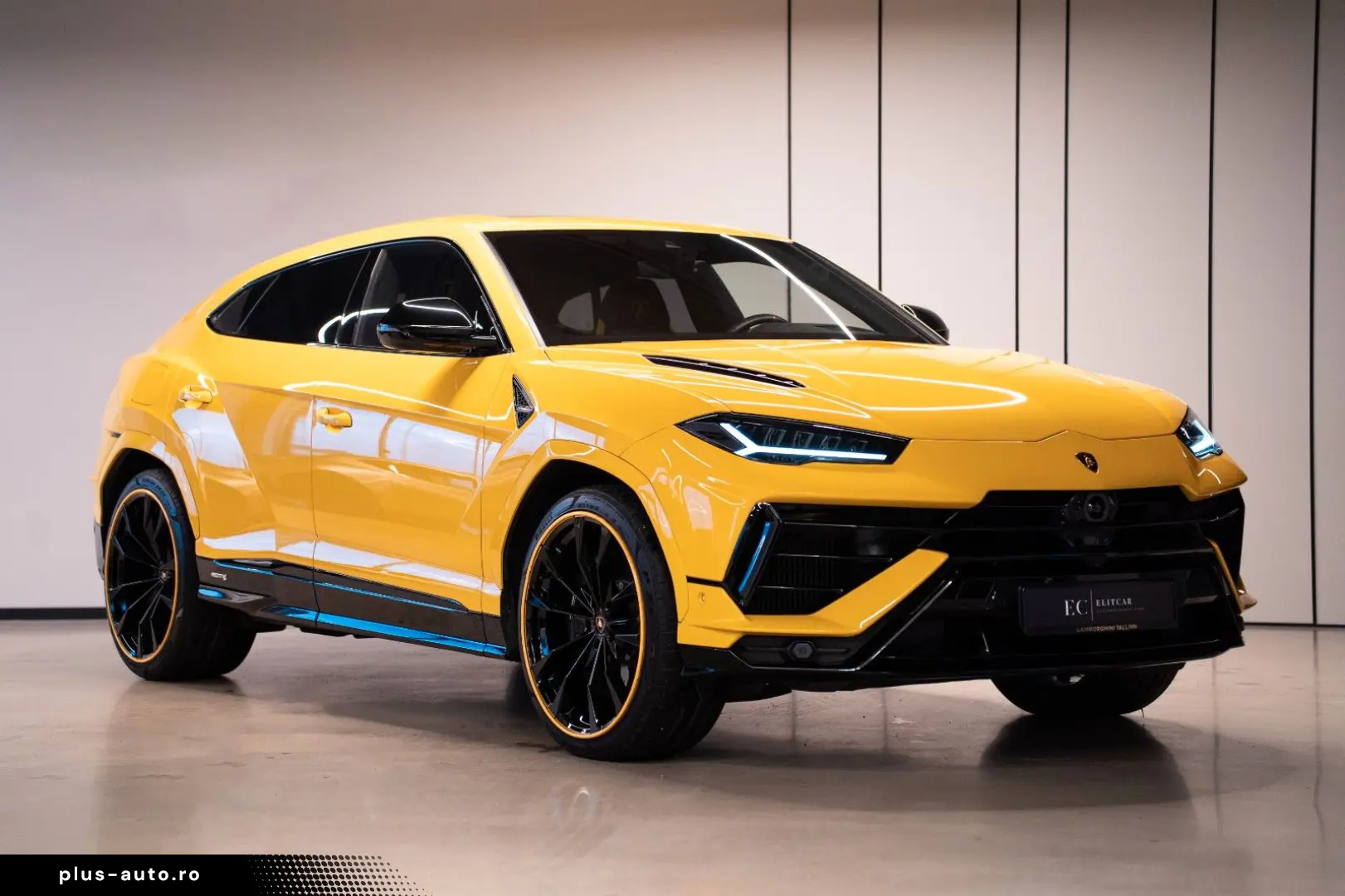 LAMBORGHINI Urus S  Dark pack Carbon Pano Massage