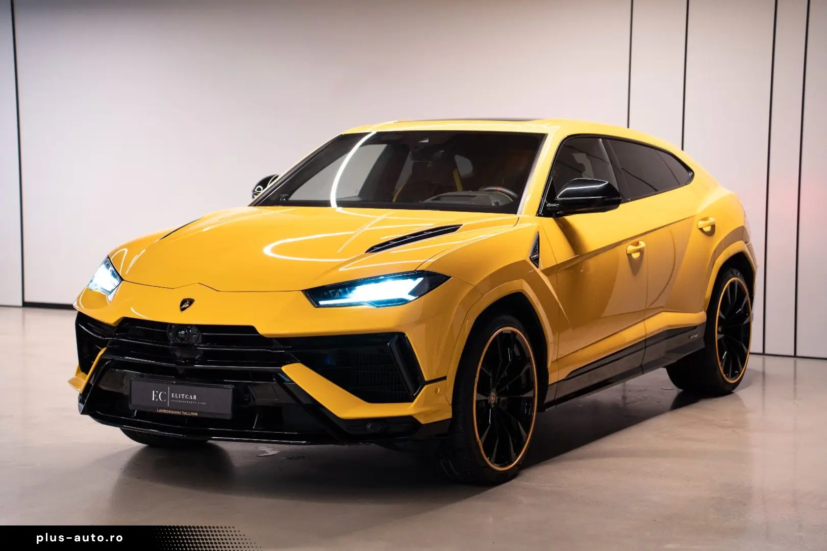 LAMBORGHINI Urus S  Dark pack Carbon Pano Massage