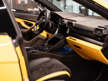LAMBORGHINI Urus S  Dark pack Carbon Pano Massage