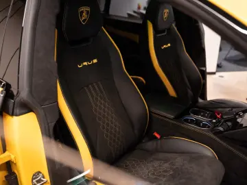 LAMBORGHINI Urus S  Dark pack Carbon Pano Massage