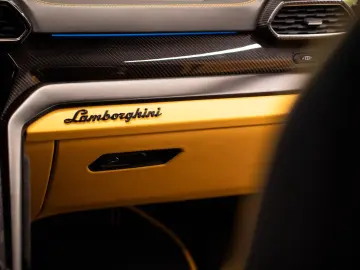 LAMBORGHINI Urus S  Dark pack Carbon Pano Massage