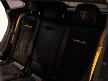 LAMBORGHINI Urus S  Dark pack Carbon Pano Massage