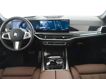 BMW X5 xDrive30d M Sport StandHzg H&K Pano LED HUD