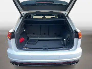 VW Touareg 3.0 TDI DSG 4Motion IQ.Light Matrix AHK