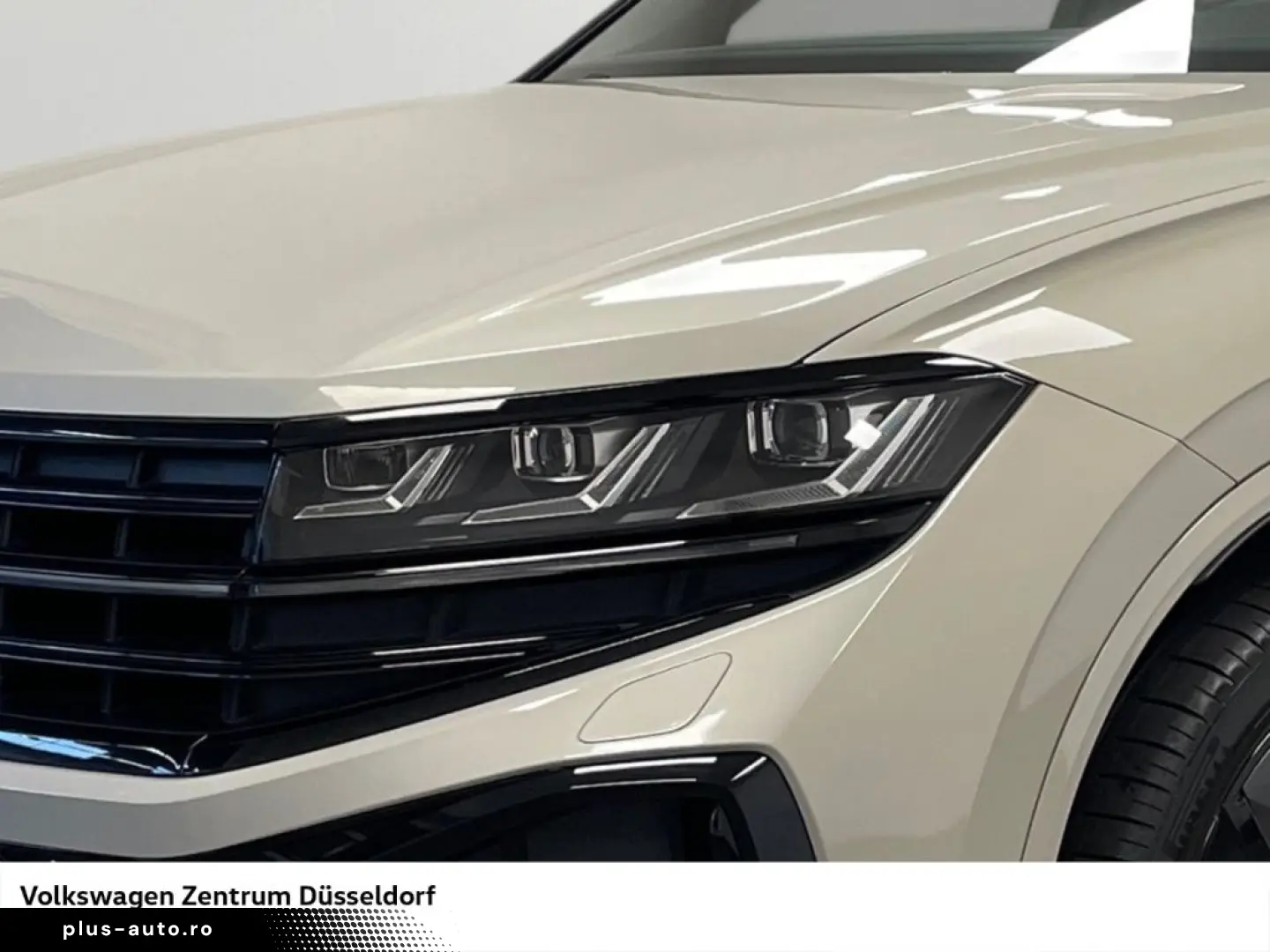 VW Touareg R-Line 3.0 V6 TDI 4MOTION Navigation