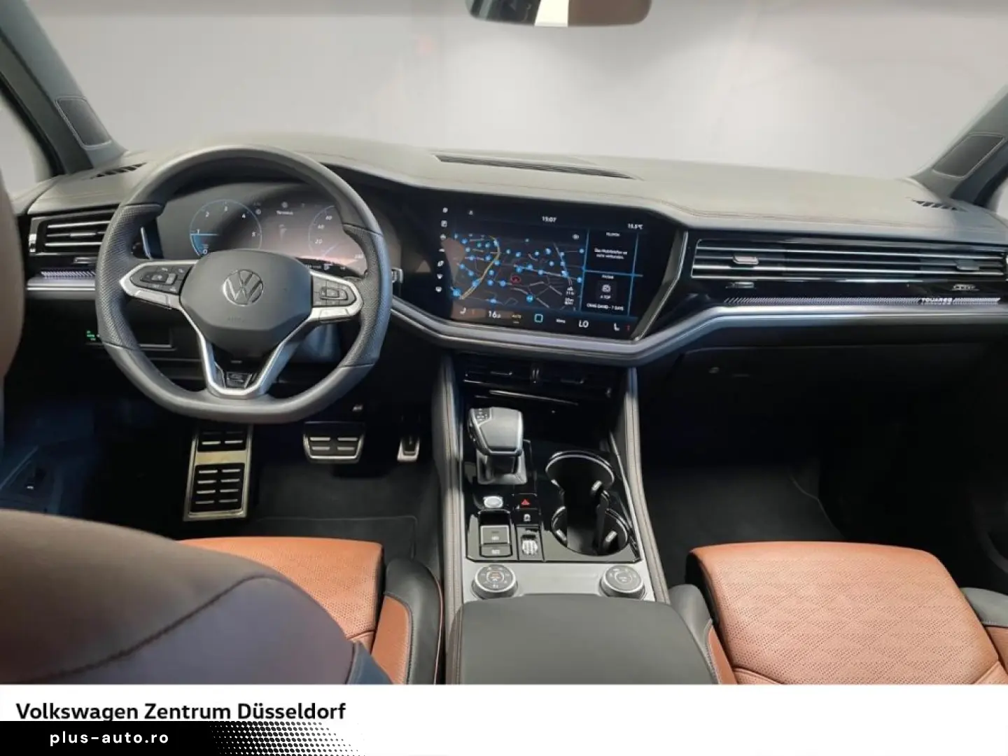 VW Touareg R-Line 3.0 V6 TDI 4MOTION Navigation