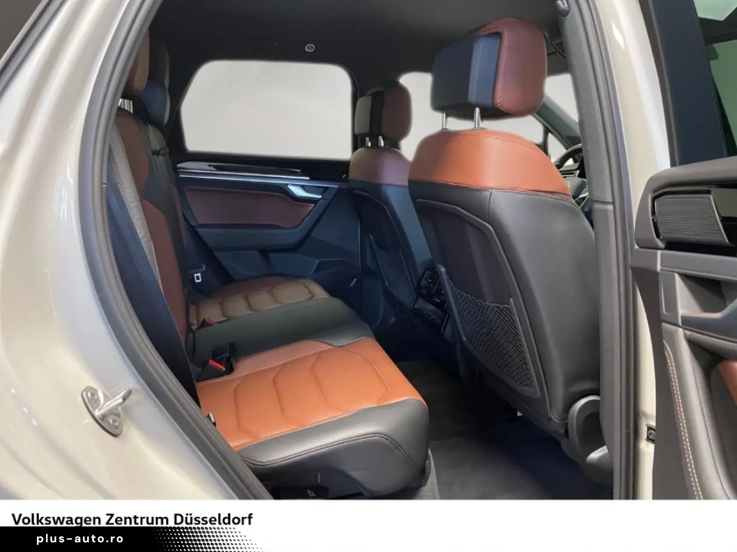 VW Touareg R-Line 3.0 V6 TDI 4MOTION Navigation