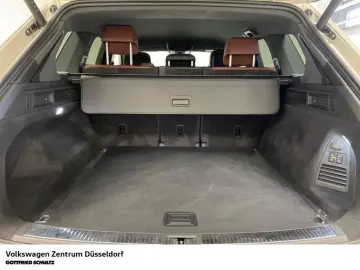VW Touareg R-Line 3.0 V6 TDI 4MOTION Navigation