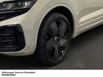 VW Touareg R-Line 3.0 V6 TDI 4MOTION Navigation