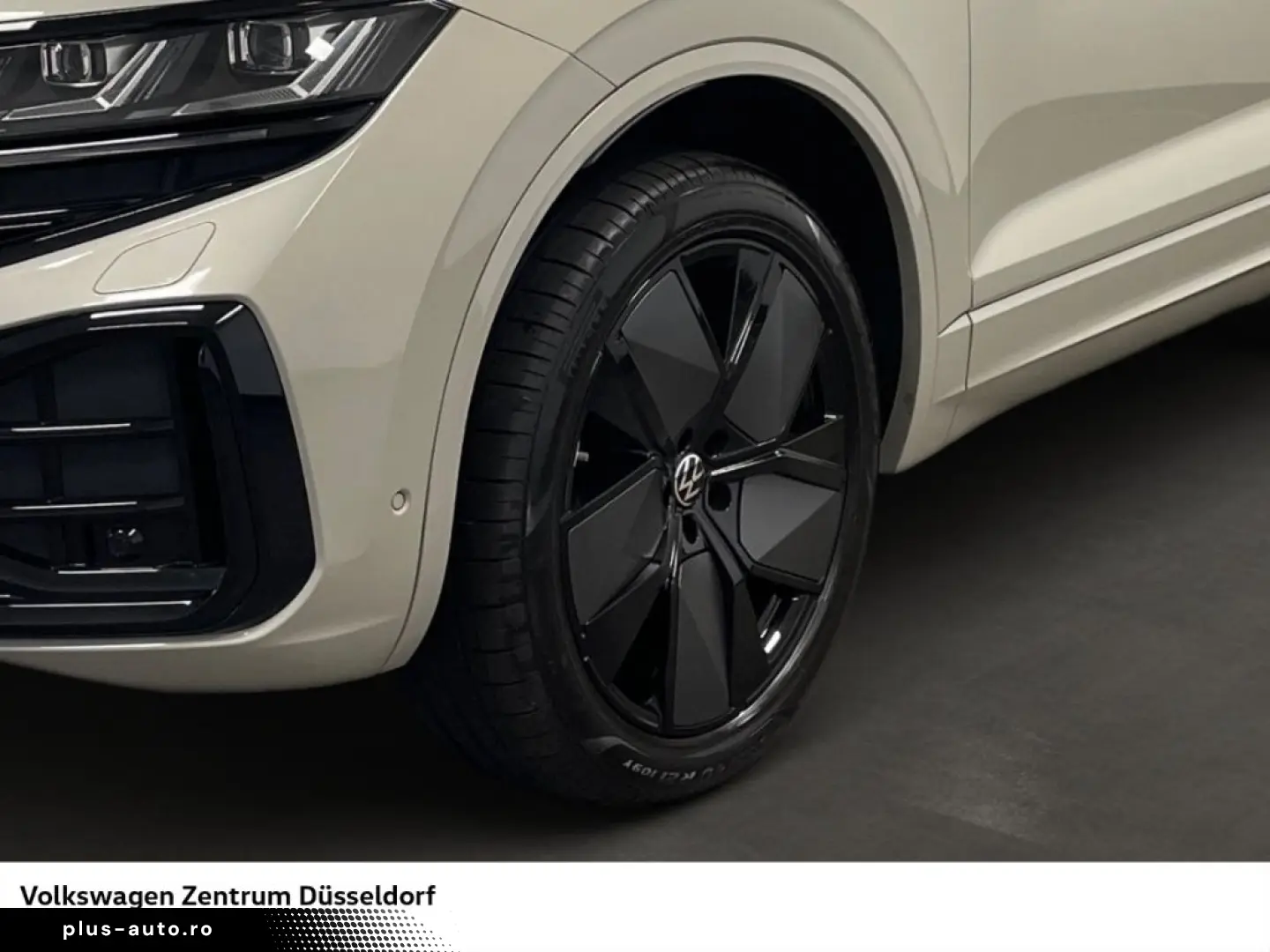 VW Touareg R-Line 3.0 V6 TDI 4MOTION Navigation