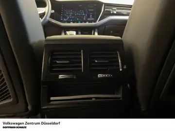 VW Touareg R-Line 3.0 V6 TDI 4MOTION Navigation