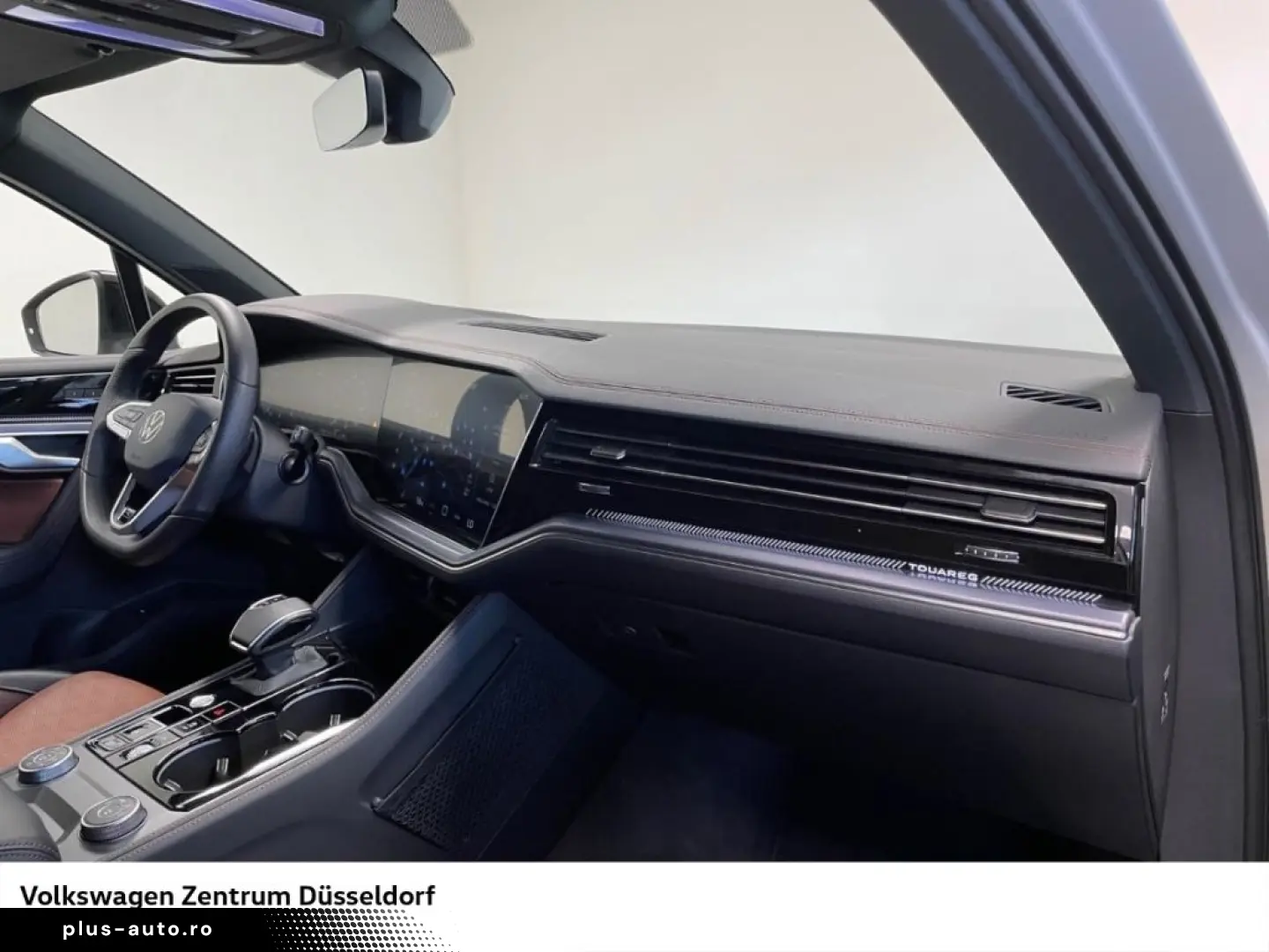 VW Touareg R-Line 3.0 V6 TDI 4MOTION Navigation