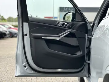 BMW X5 xDrive30d M Sportpaket Gestiksteuerung DAB