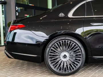 MERCEDES-BENZ S-MAYBACH 680 FULL OPTIONAL