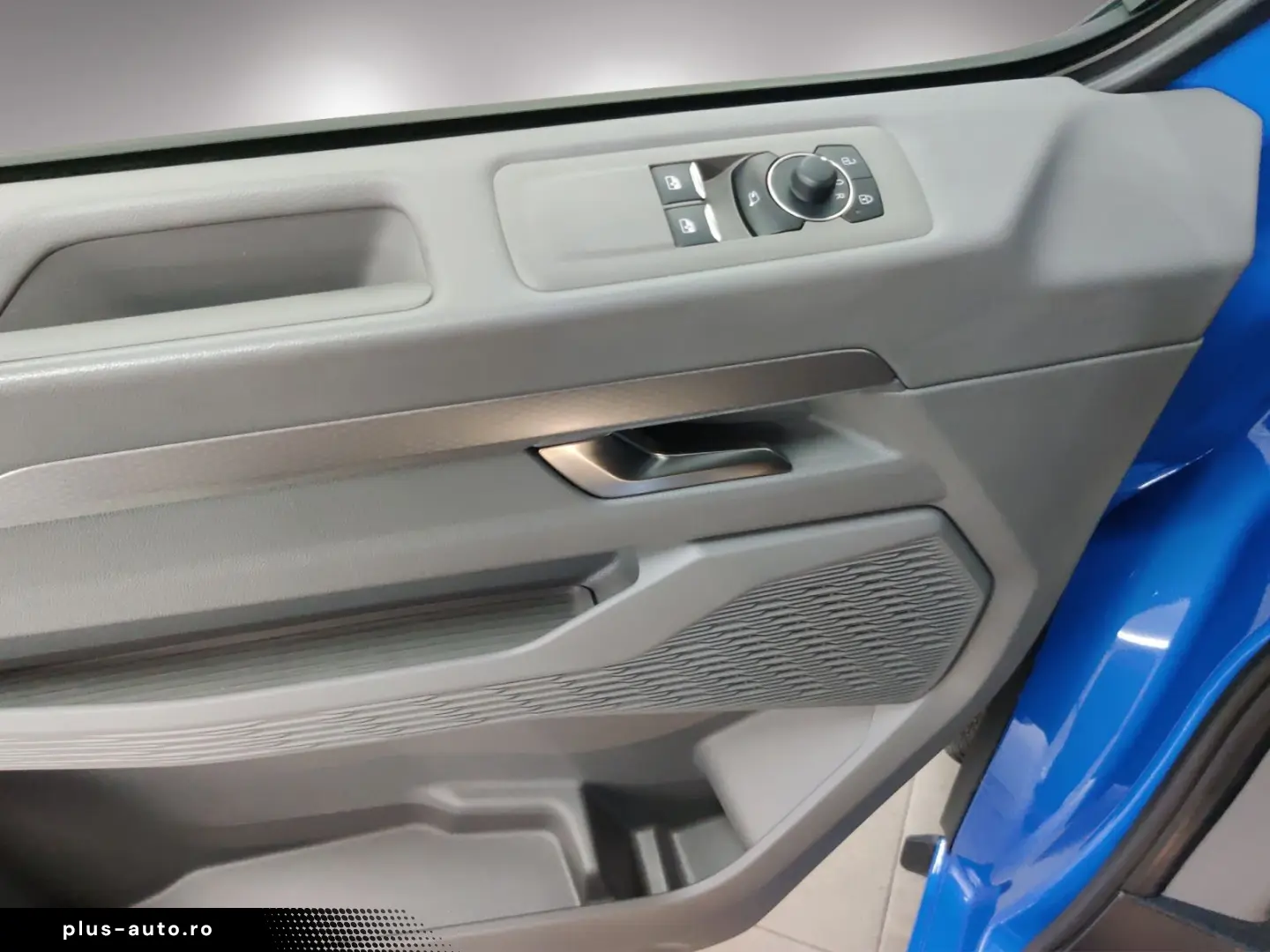 VW T7 Caravelle e-Caravelle Style LR AHK Matrix 360
