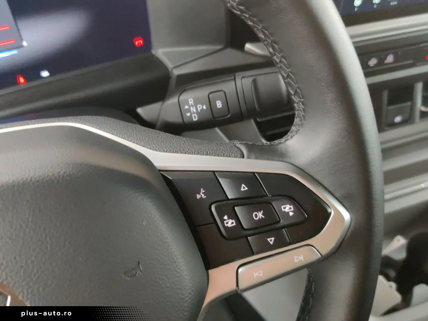 VW T7 Caravelle e-Caravelle Style LR AHK Matrix 360