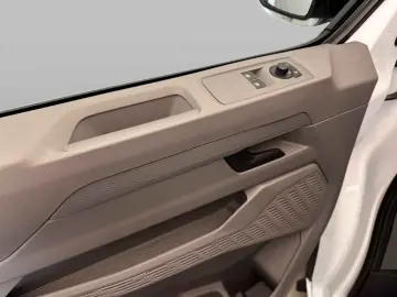 Volkswagen T7 Caravelle e-Caravelle LR 9S NAV CAM
