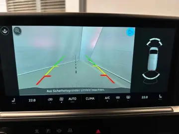 Volkswagen T7 Caravelle e-Caravelle LR 9S NAV CAM