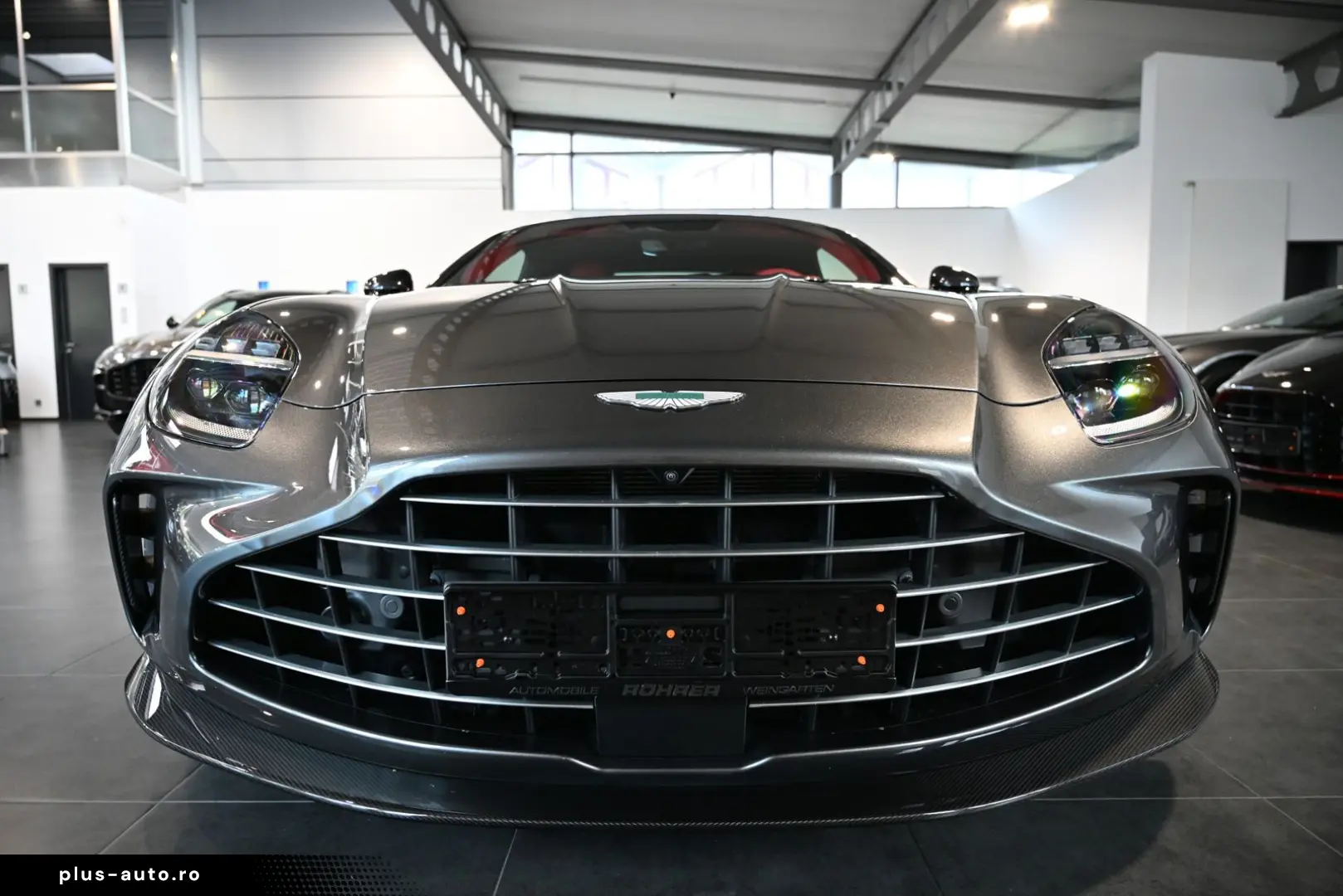 ASTON MARTIN V8 Vantage Roadster Magnetic Silver
