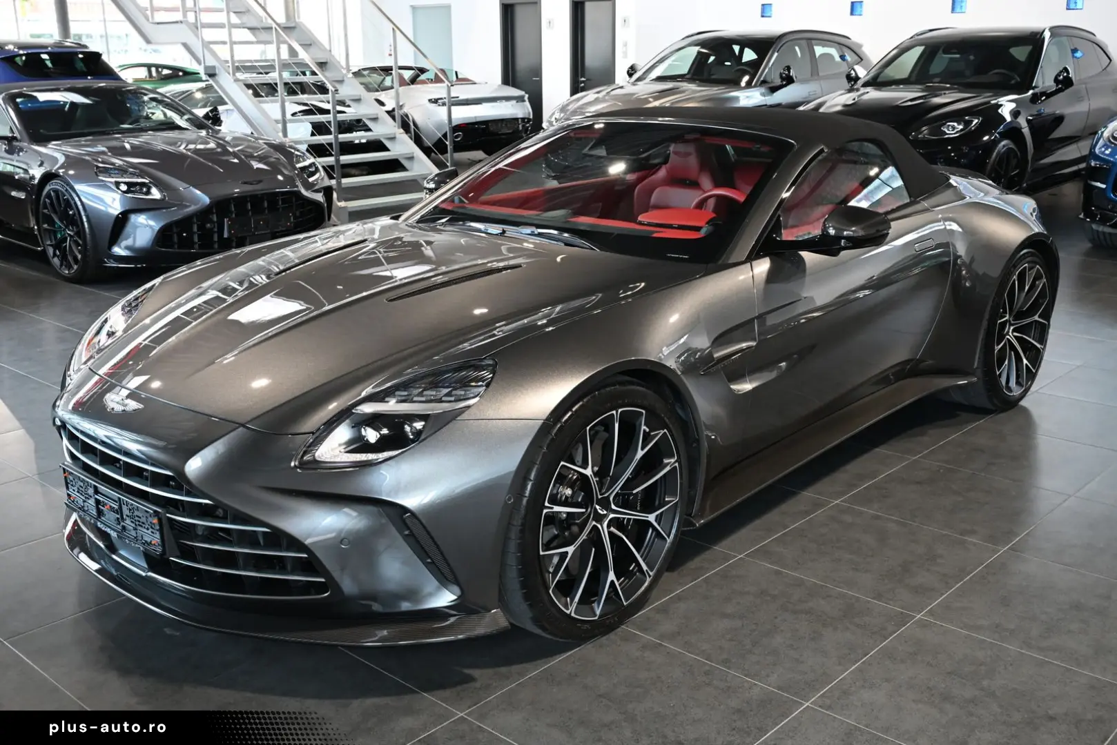 ASTON MARTIN V8 Vantage Roadster Magnetic Silver