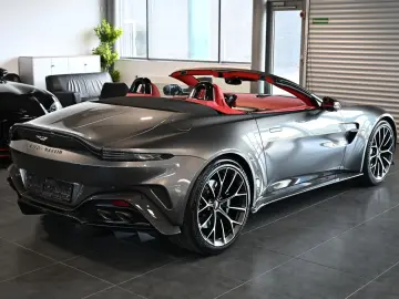 ASTON MARTIN V8 Vantage Roadster Magnetic Silver