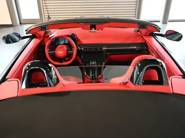 ASTON MARTIN V8 Vantage Roadster Magnetic Silver
