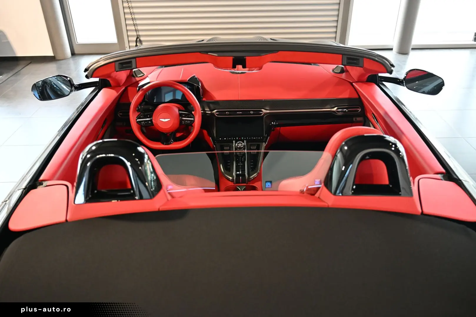 ASTON MARTIN V8 Vantage Roadster Magnetic Silver