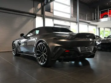 ASTON MARTIN V8 Vantage Roadster Magnetic Silver