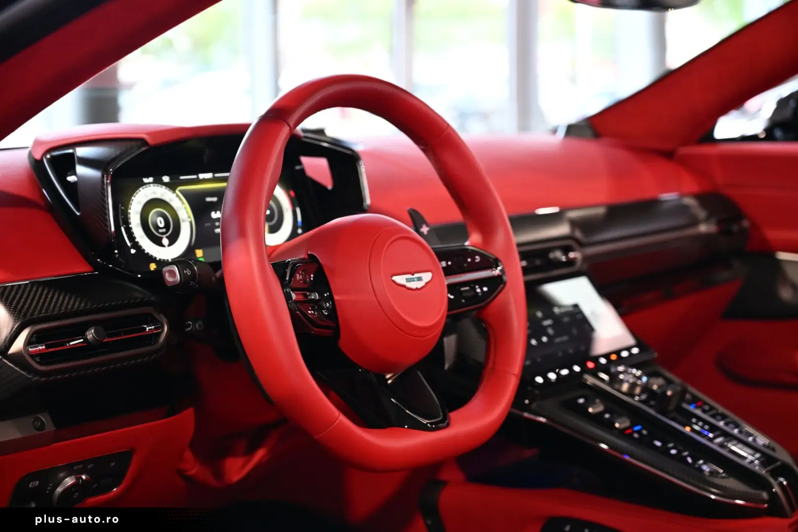 ASTON MARTIN V8 Vantage Roadster Magnetic Silver