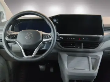 Volkswagen T7 Caravelle e-Caravelle Life LR 8Sitze