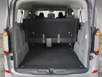 Volkswagen T7 Caravelle e-Caravelle Life LR 8Sitze