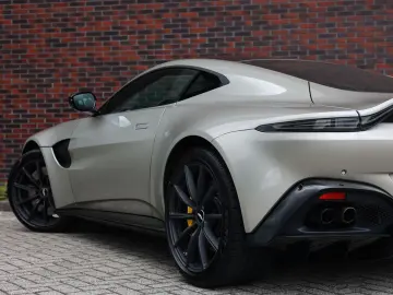 ASTON MARTIN Vantage 4.0 V8   Q Special - 360 camera