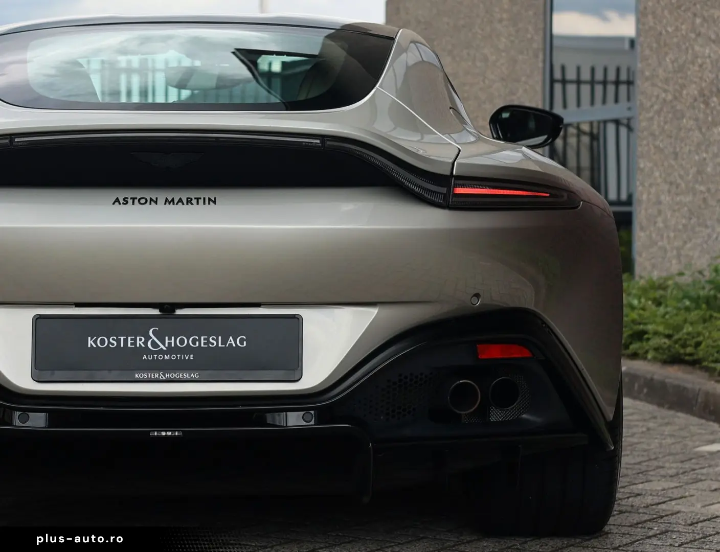 ASTON MARTIN Vantage 4.0 V8   Q Special - 360 camera