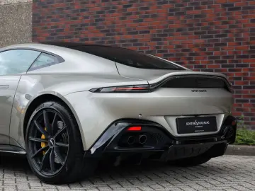 ASTON MARTIN Vantage 4.0 V8   Q Special - 360 camera