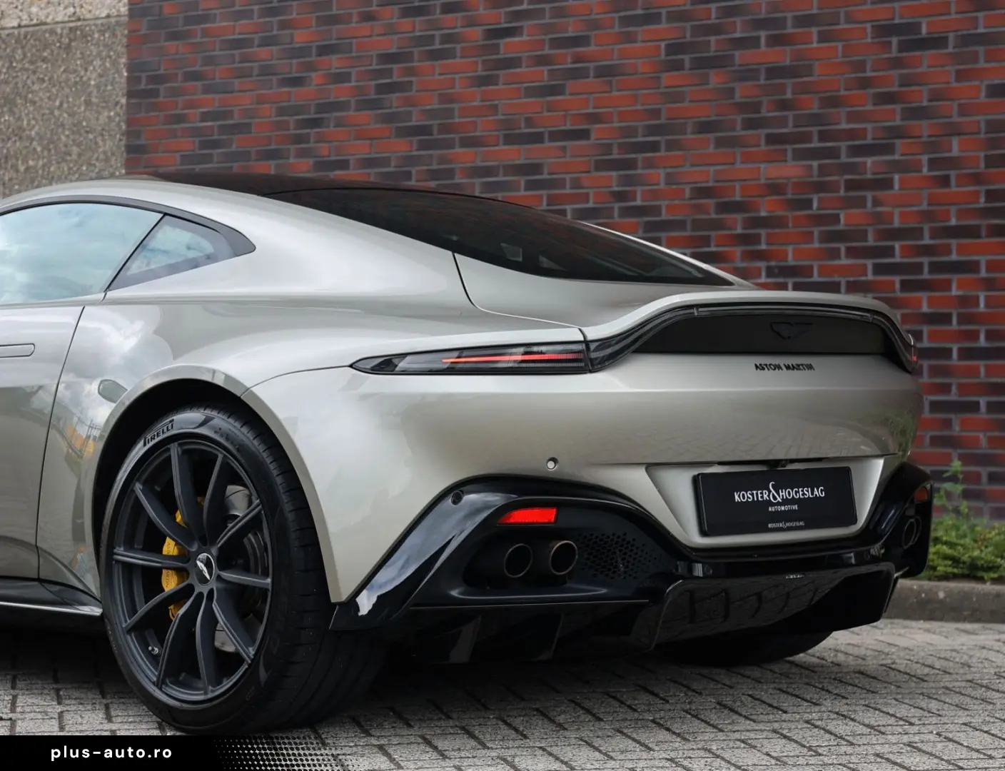 ASTON MARTIN Vantage 4.0 V8   Q Special - 360 camera