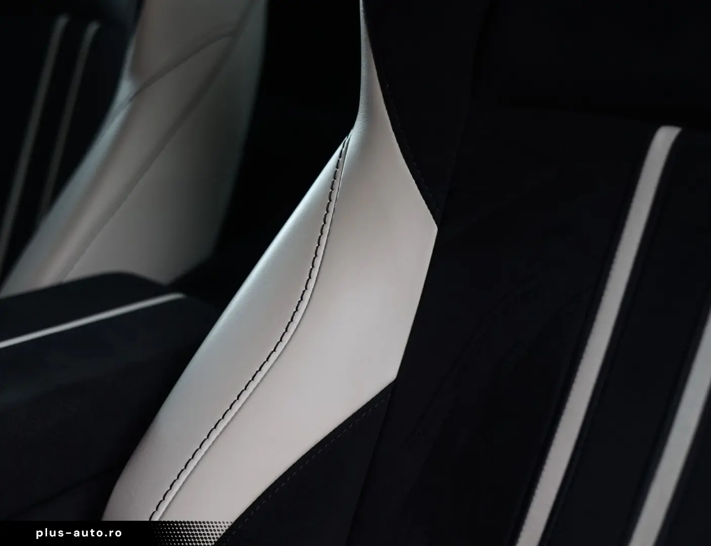 ASTON MARTIN Vantage 4.0 V8   Q Special - 360 camera