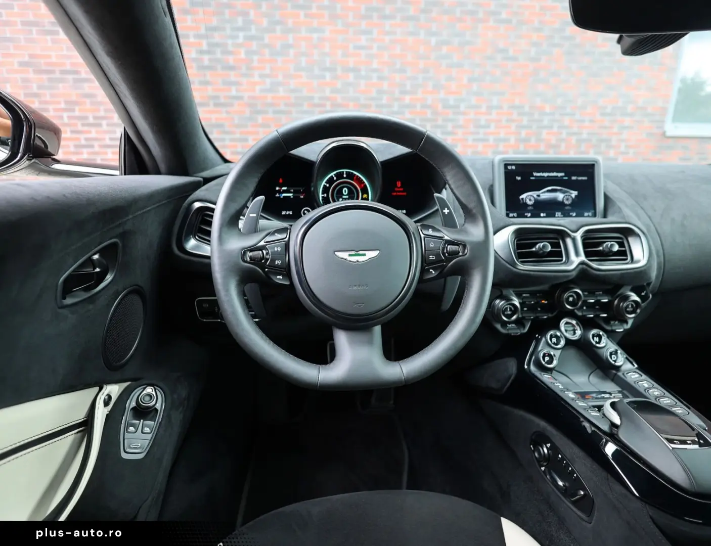 ASTON MARTIN Vantage 4.0 V8   Q Special - 360 camera