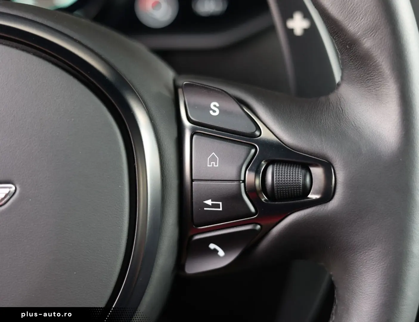 ASTON MARTIN Vantage 4.0 V8   Q Special - 360 camera