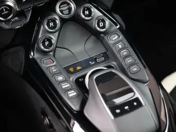 ASTON MARTIN Vantage 4.0 V8   Q Special - 360 camera