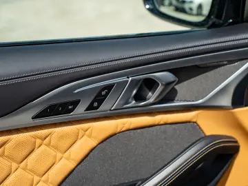 BMW M8