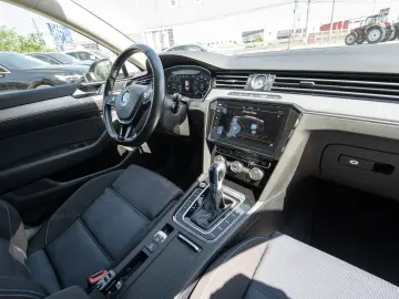 Volkswagen Passat 1.4 TSI DSG GTE PHEV Full LED ACC Keyless