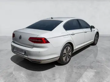 Volkswagen Passat 1.4 TSI DSG GTE PHEV Full LED ACC Keyless