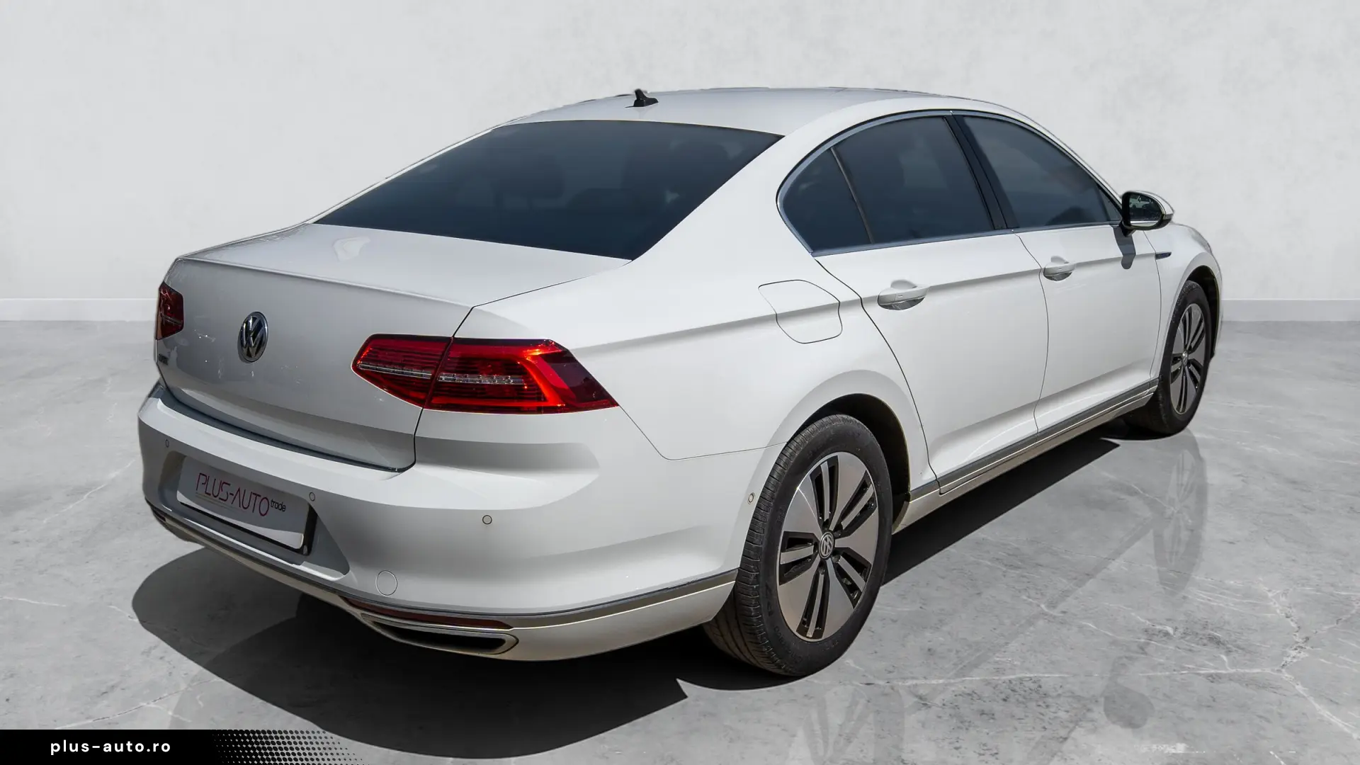 Volkswagen Passat 1.4 TSI DSG GTE PHEV Full LED ACC Keyless