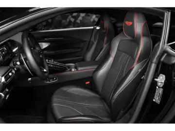 ASTON MARTIN Vantage V8 Coupé