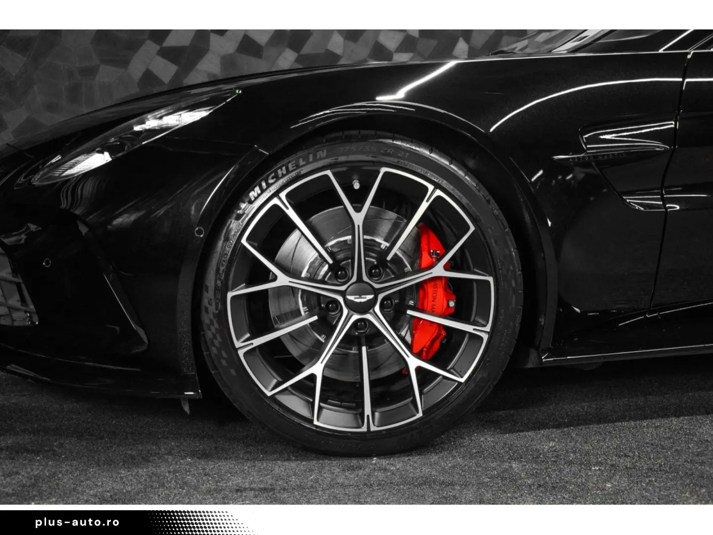 ASTON MARTIN Vantage V8 Coupé