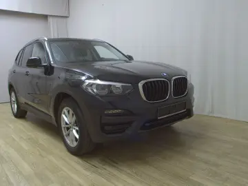 BMW X3 xDrive20d Navi LED AHK DA DAB PDC