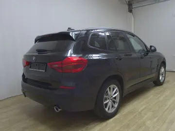 BMW X3 xDrive20d Navi LED AHK DA DAB PDC