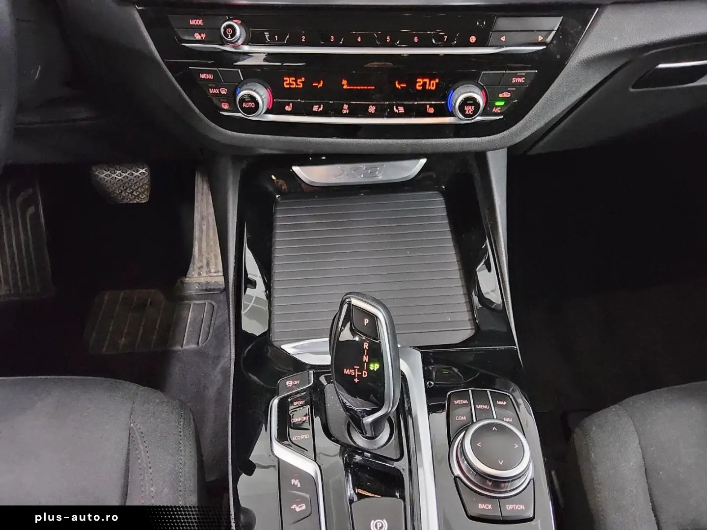 BMW X3 xDrive20d Navi LED AHK DA DAB PDC