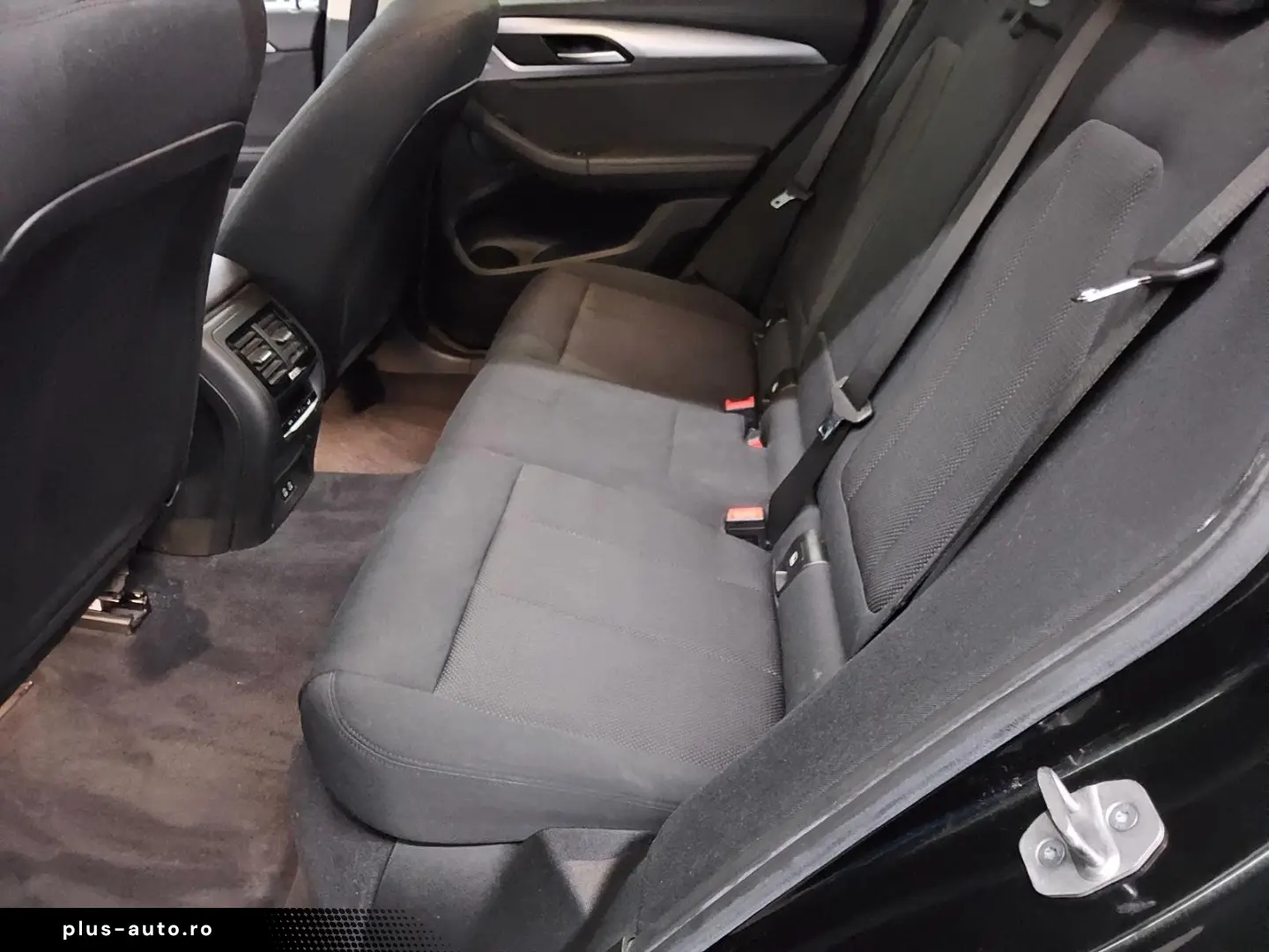 BMW X3 xDrive20d Navi LED AHK DA DAB PDC