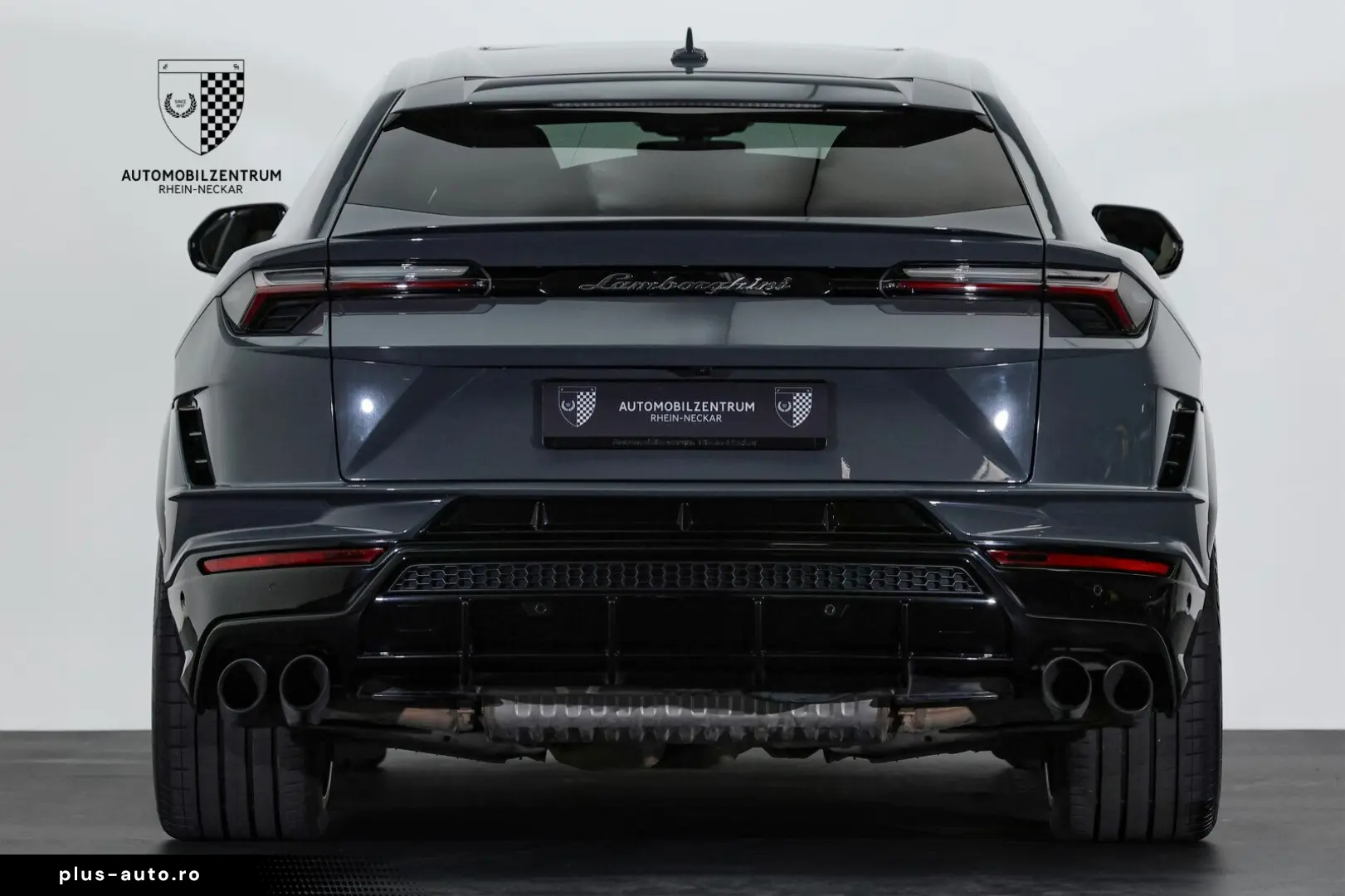 LAMBORGHINI Urus S AdPersonam Carbon Style Park Bang&Olufsen